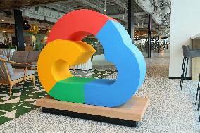 Google Cloud signboard and logo